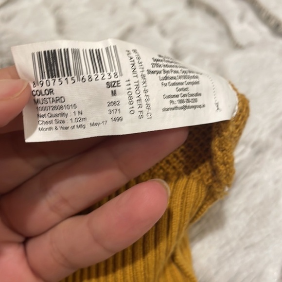 3/$30 Buffalo men’s 3/4 sweater zip up.  100% cotton size medium. Like new - Picture 9 of 10